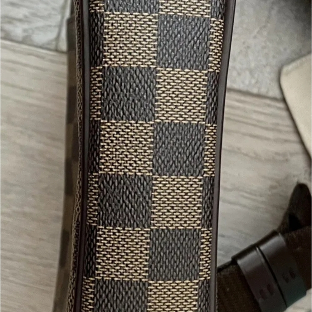 LOUIS VUITTON Damier Ebene Pochette Gange - Picture 5 of 14